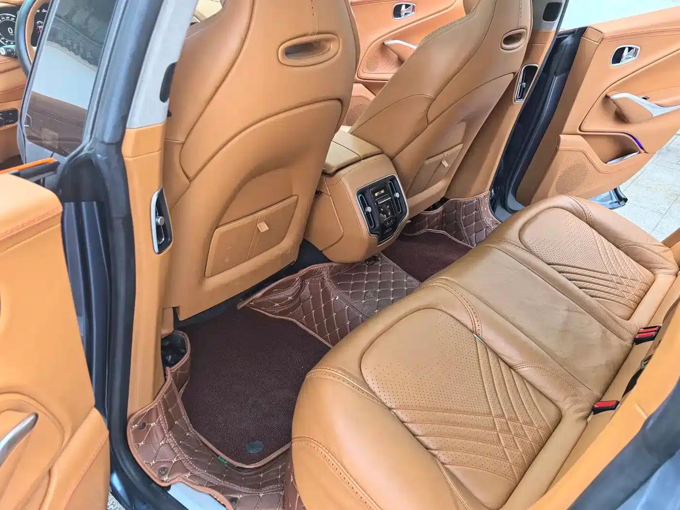 2022 Aston Martin DBX 4.0T V8 — миниатюра 29