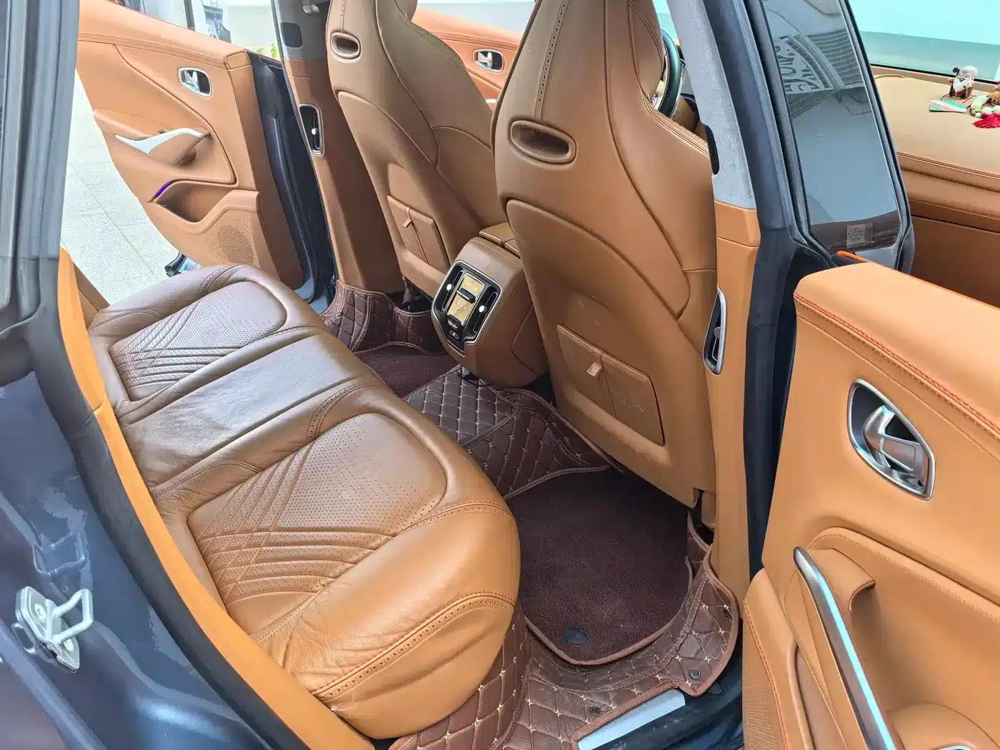 2022 Aston Martin DBX 4.0T V8 — миниатюра 33