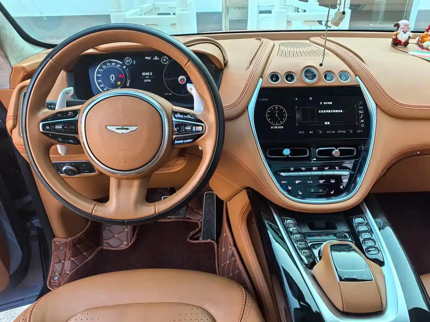 2022 Aston Martin DBX 4.0T V8 — миниатюра 37