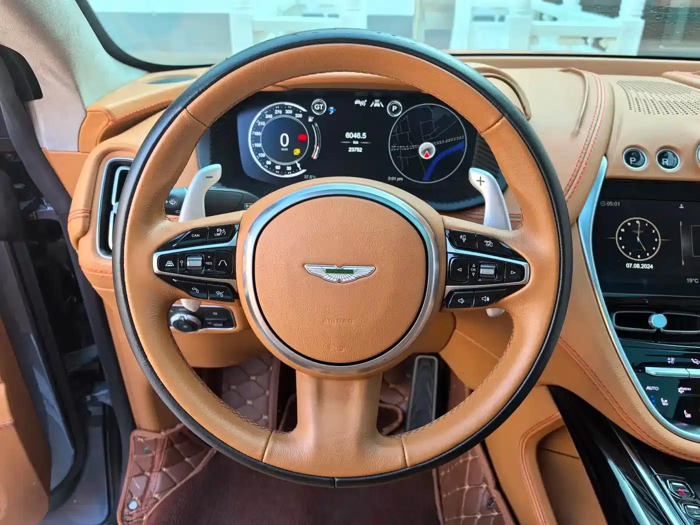 2022 Aston Martin DBX 4.0T V8 — миниатюра 38