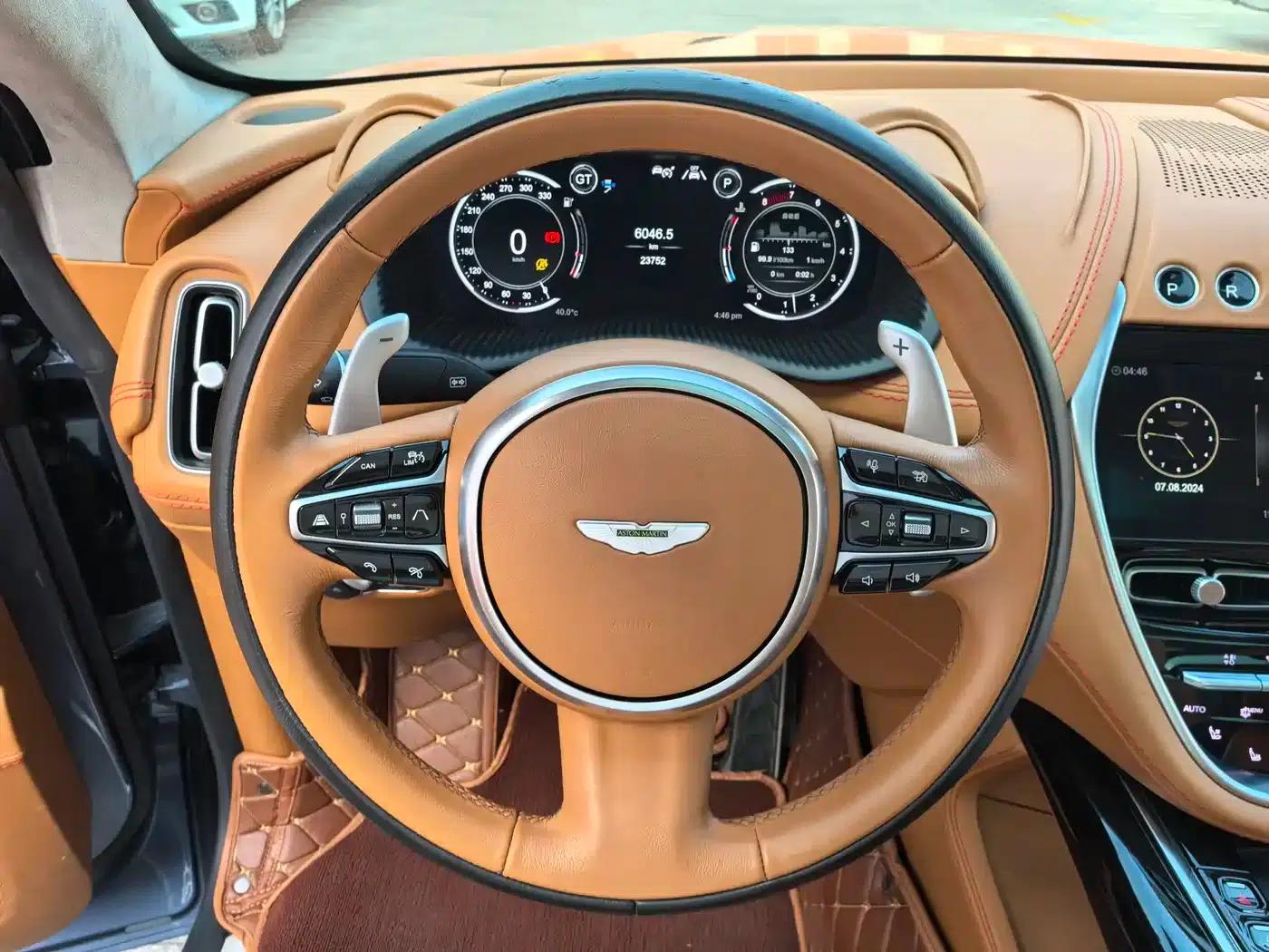 2022 Aston Martin DBX 4.0T V8 — миниатюра 9