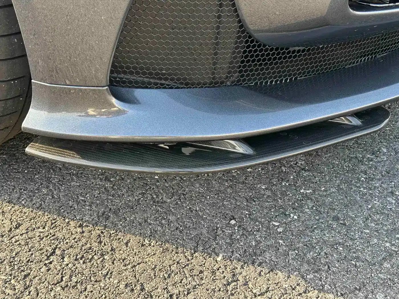 Aston Martin DB12 2025 4.0T V8 Coupe — миниатюра 11