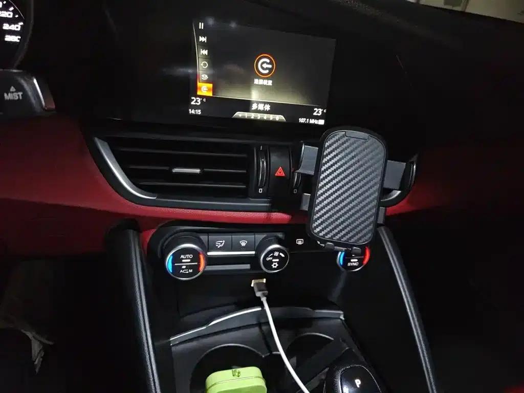 Giulia Juliet 2017 2.0T 200HP Elite Edition — миниатюра 6