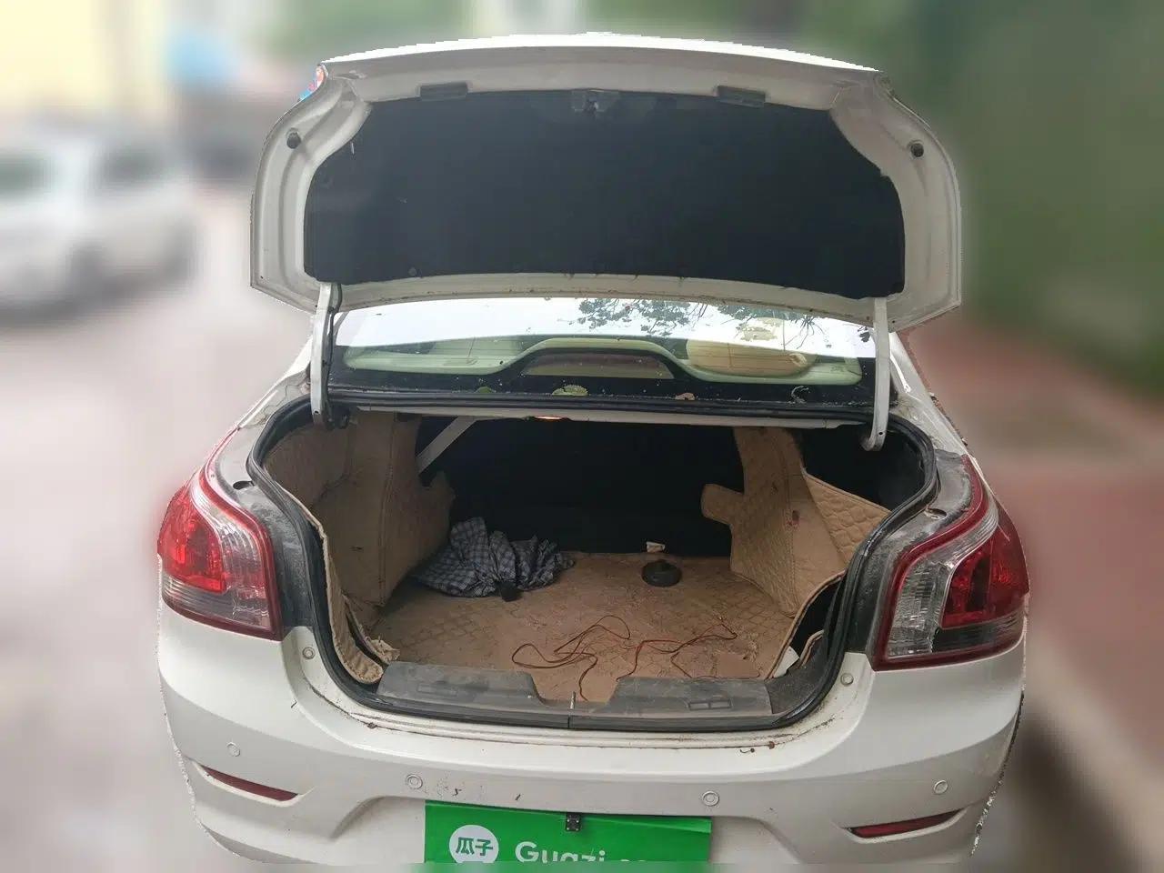 Baojun 630 2014 1.5L manual standard version — миниатюра 20