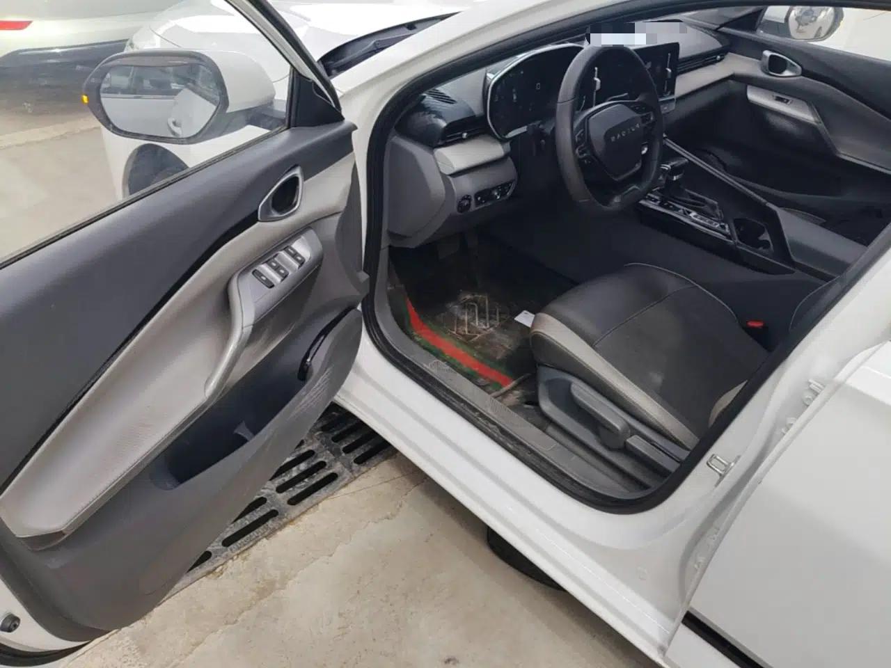 Baojun RC-5 2020 1.5T CVT Smart Luxury Edition — миниатюра 19