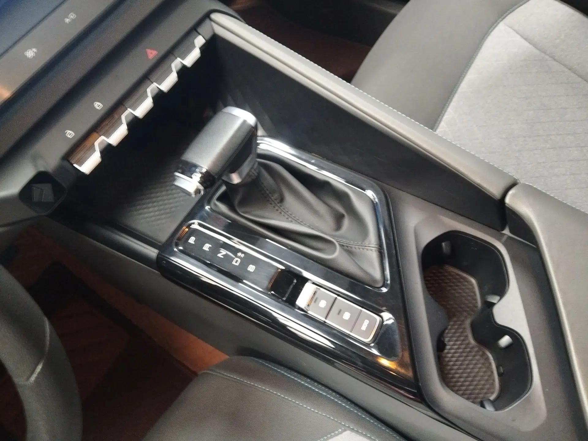 Baojun RC-5 2020 1.5L CVT Smart Elite Edition — миниатюра 17