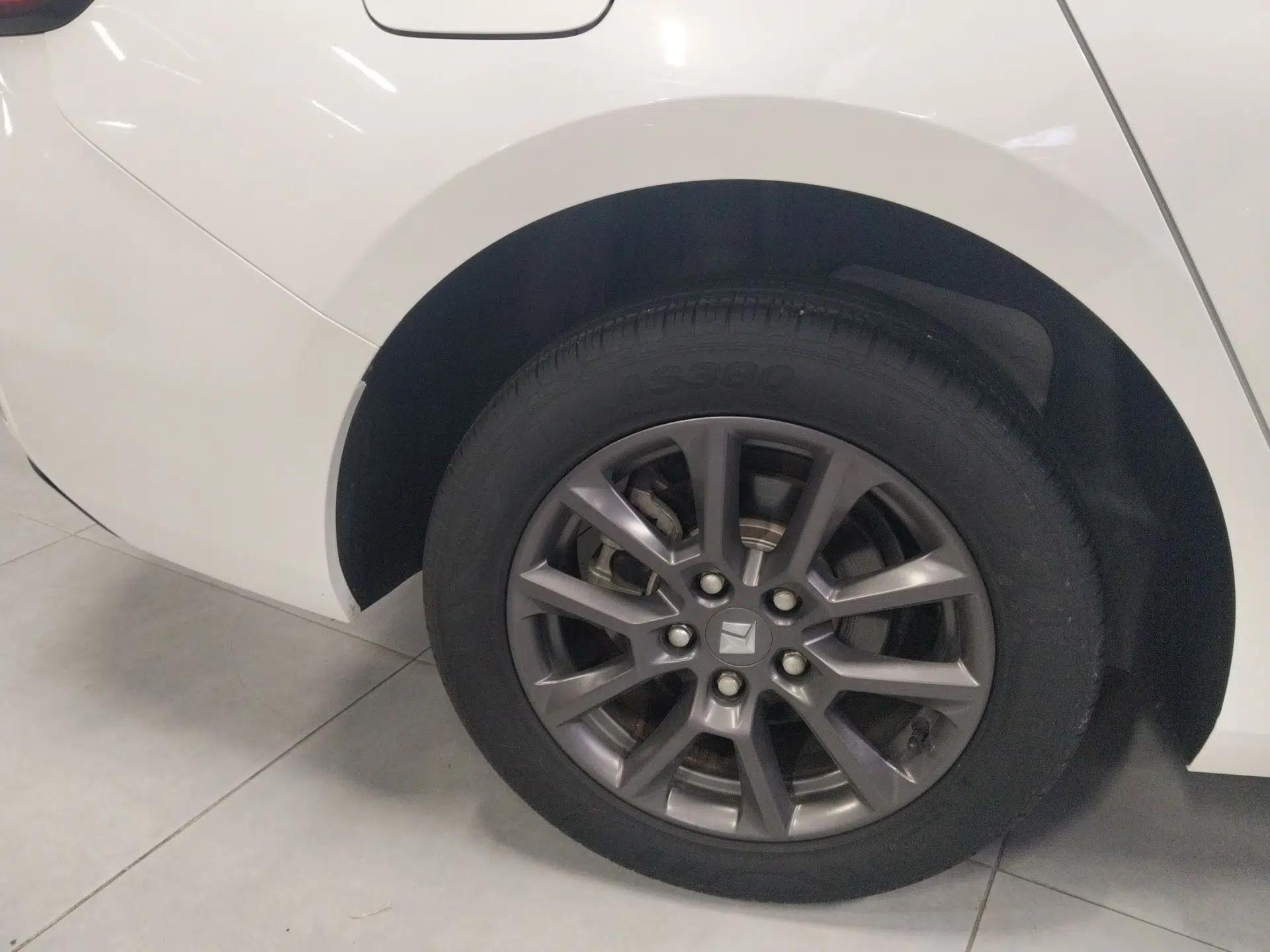 Baojun RC-5 2020 1.5L CVT Smart Elite Edition — миниатюра 10