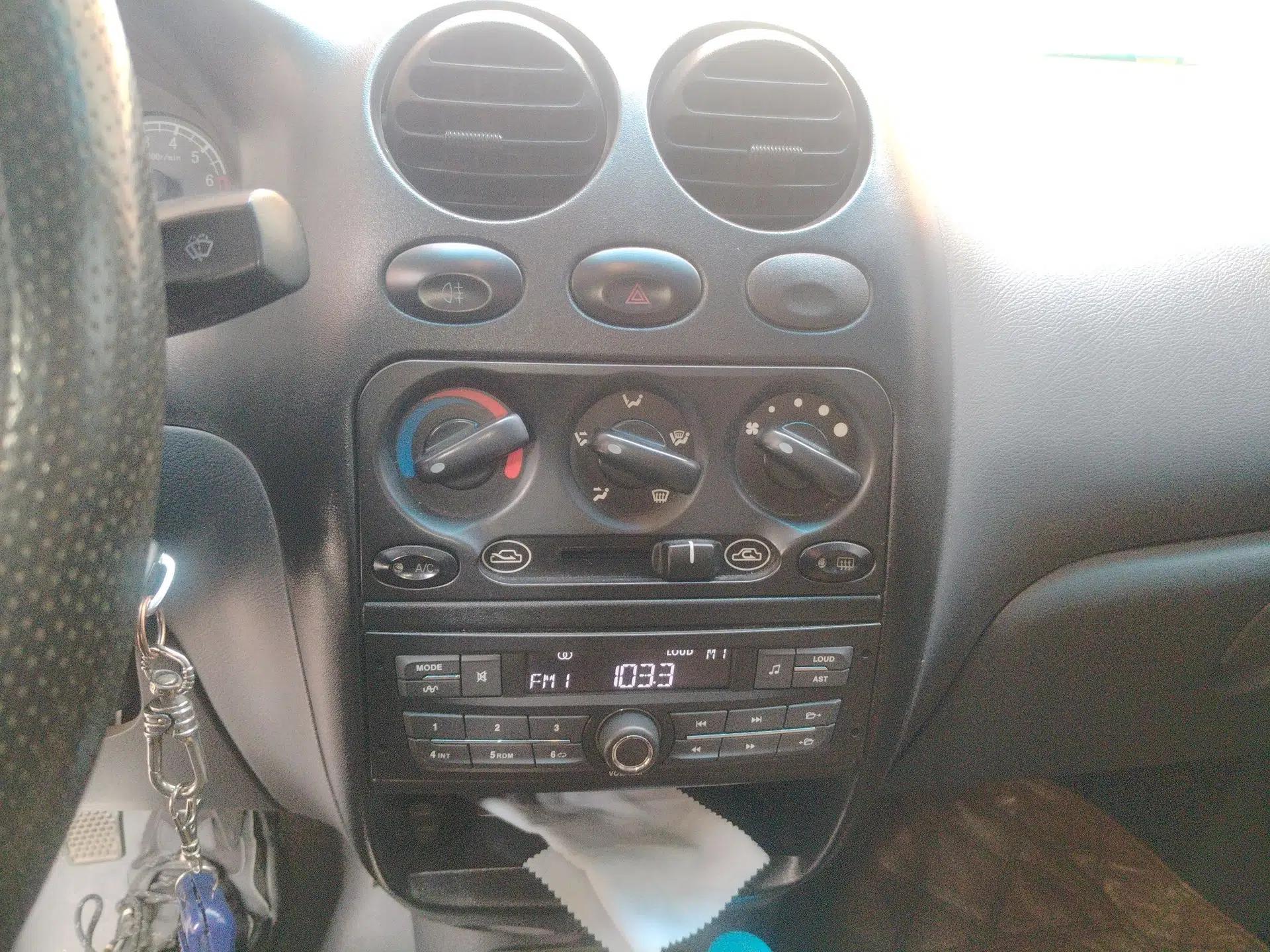 Baojun Lechi 2012 Revised 1.0L Manual P-TEC Standard Edition — миниатюра 14