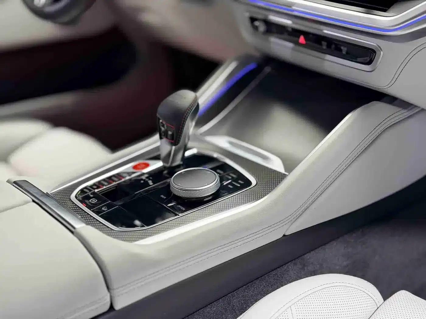 BMW XM 2023 50e — миниатюра 12