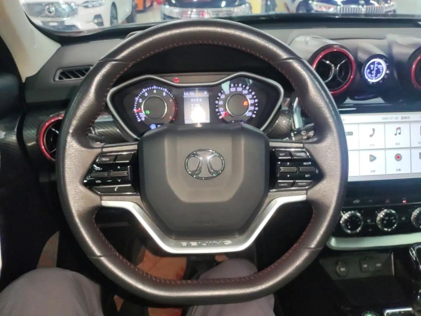 BAIC Off-Road BJ20 2016 1.5T CVT Luxury Model — миниатюра 13