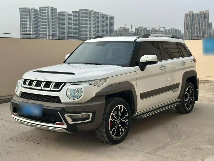 BAIC Off-Road BJ20 2016 1.5T CVT Luxury Model — миниатюра 9