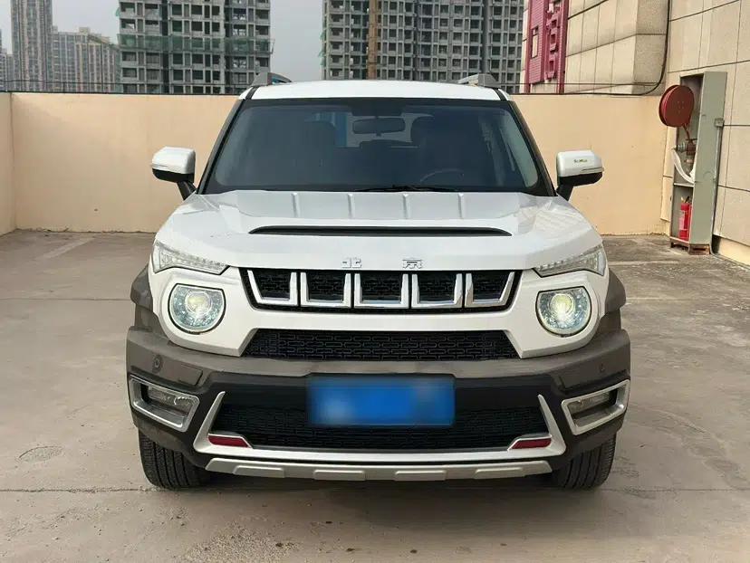 BAIC Off-Road BJ20 2016 1.5T CVT Luxury Model — миниатюра 10