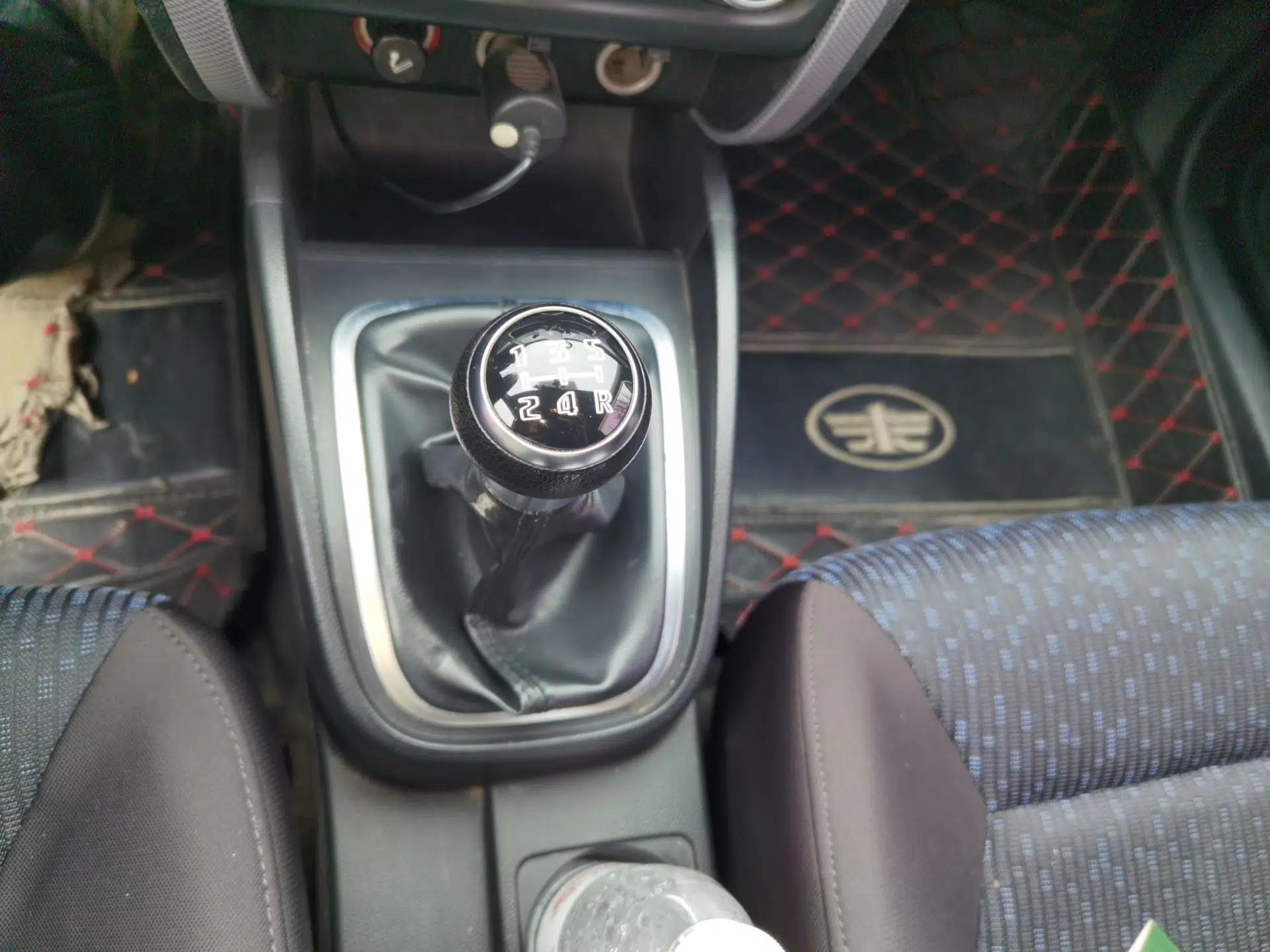 Bestune B30 2016 1.6L manual Comfort trim level — миниатюра 15