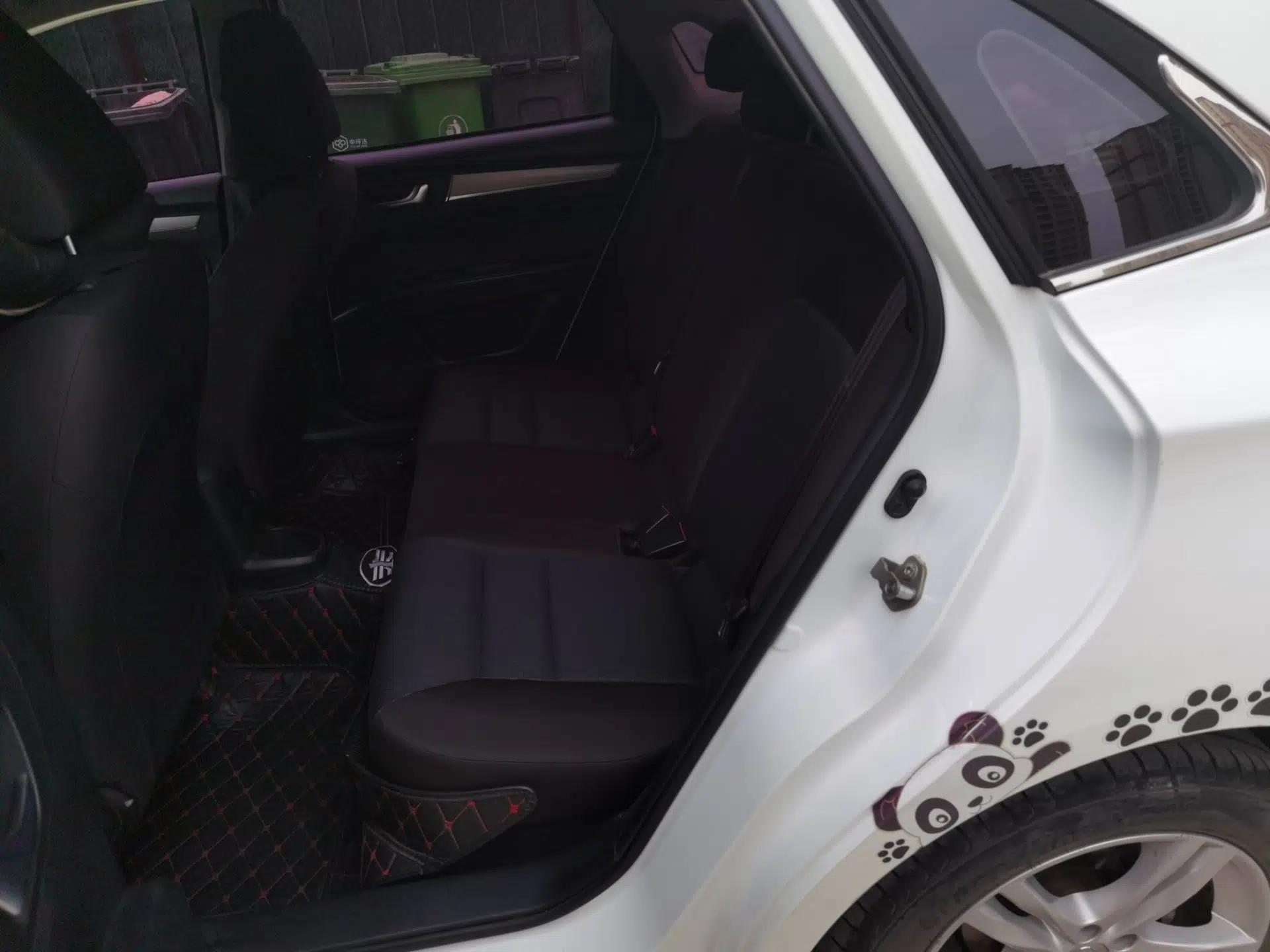 Bestune B30 2016 1.6L manual Comfort trim level — миниатюра 18