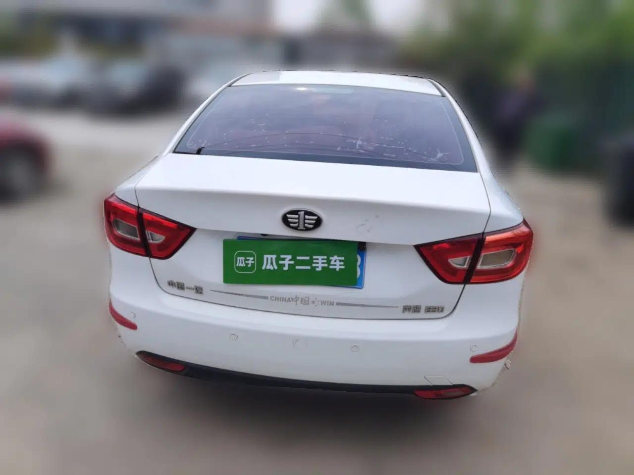 Bestune B30 2016 1.6L manual Comfort trim level — миниатюра 5