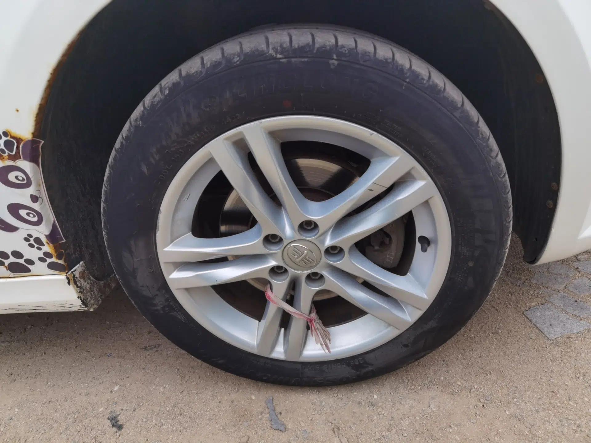 Bestune B30 2016 1.6L manual Comfort trim level — миниатюра 8