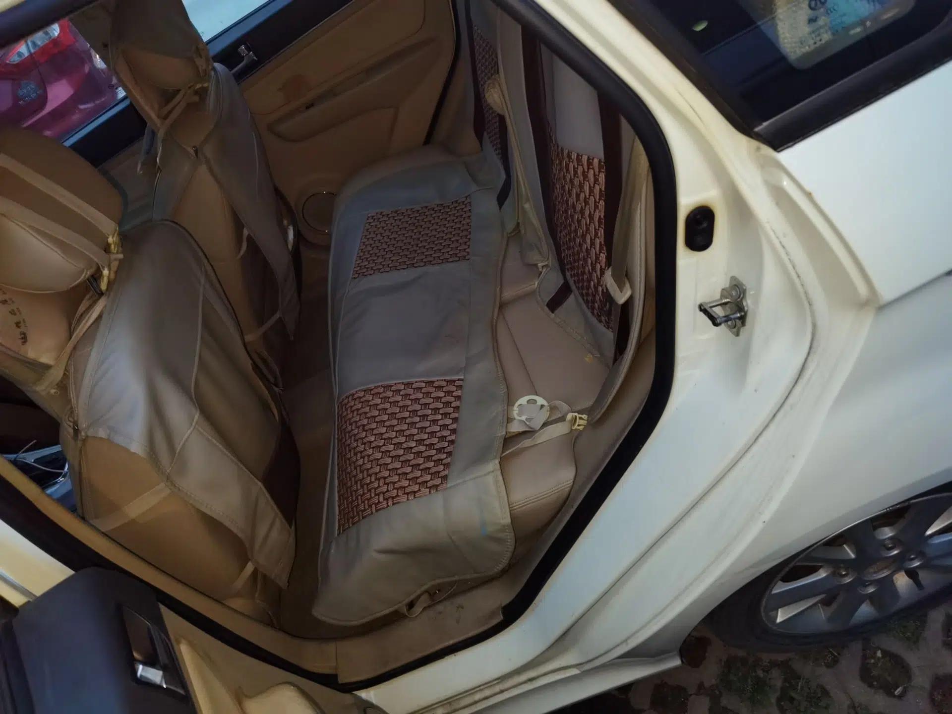 BAIC E Series 2013 Hatchback 1.5L Automatic Lotte Edition — миниатюра 18