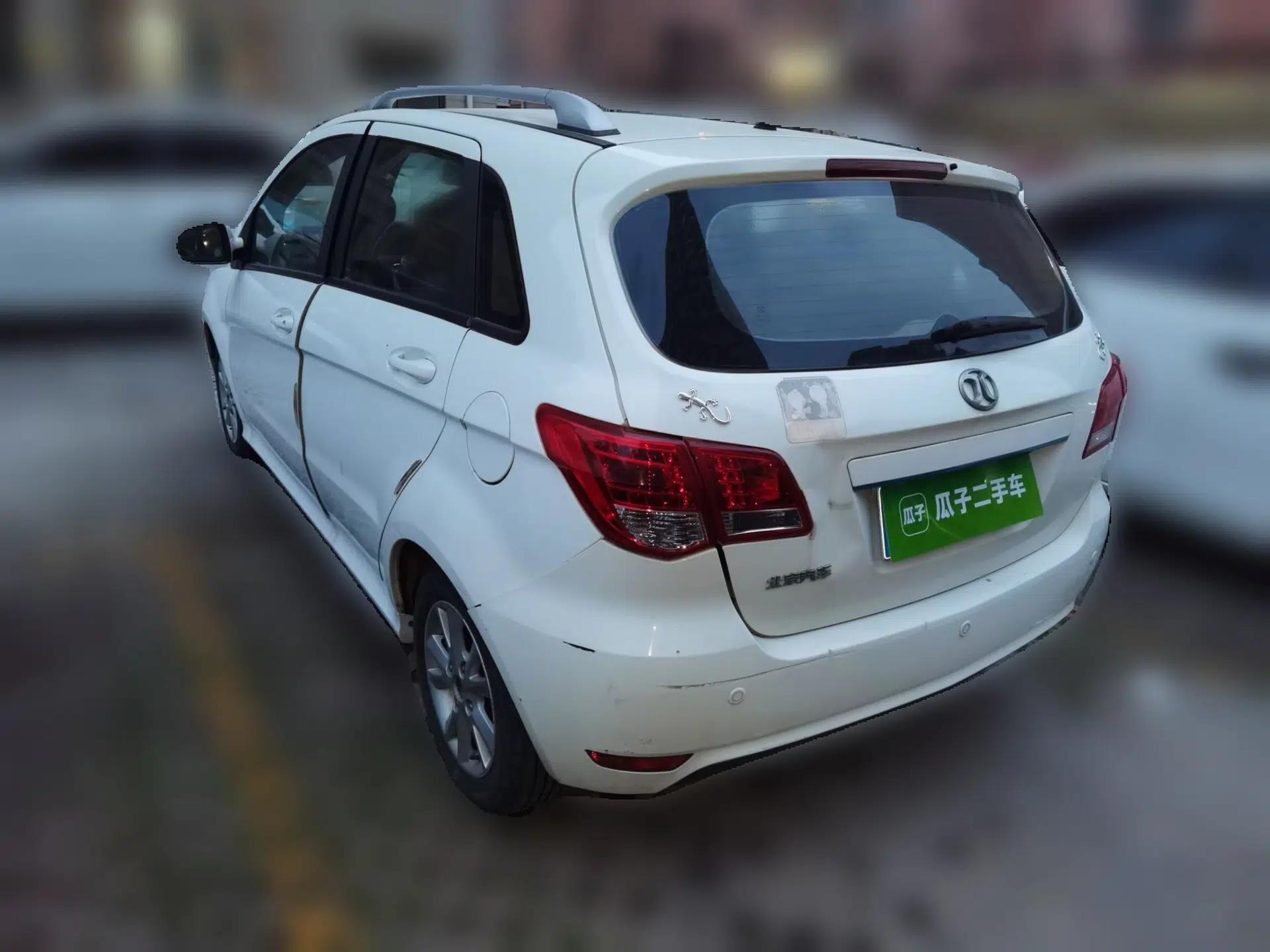 BAIC E Series 2013 Hatchback 1.5L Automatic Lotte Edition — миниатюра 4