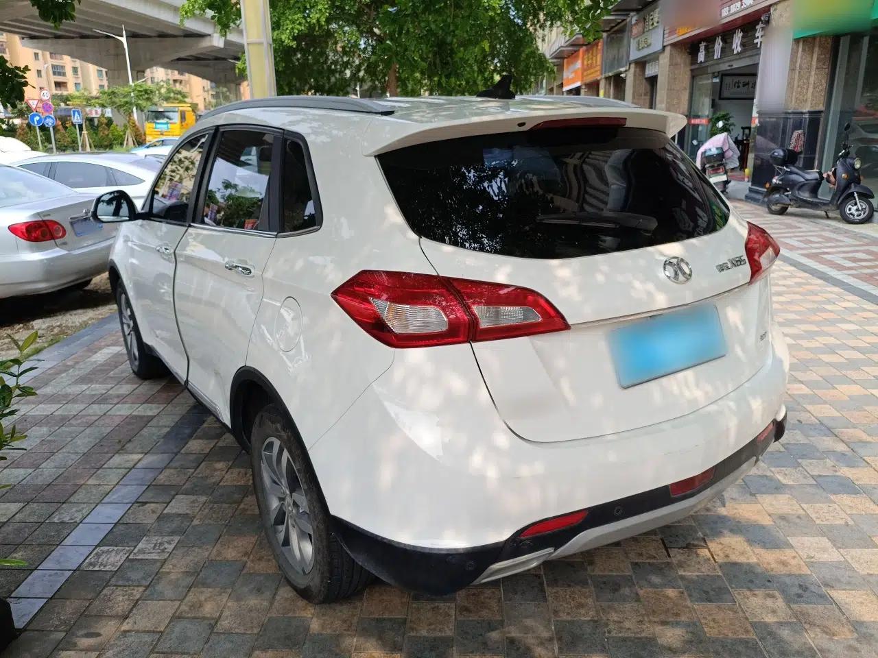 BAIC Senova X65 2015 2.0T Automatic Elite Model — миниатюра 7