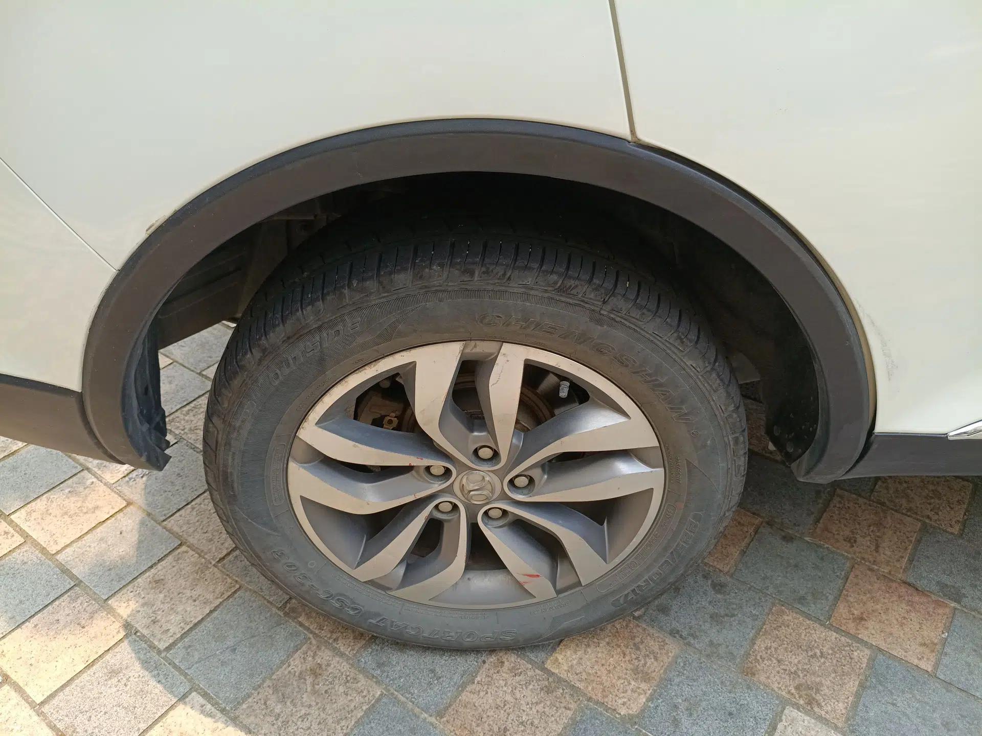 BAIC Senova X65 2015 2.0T Automatic Elite Model — миниатюра 10