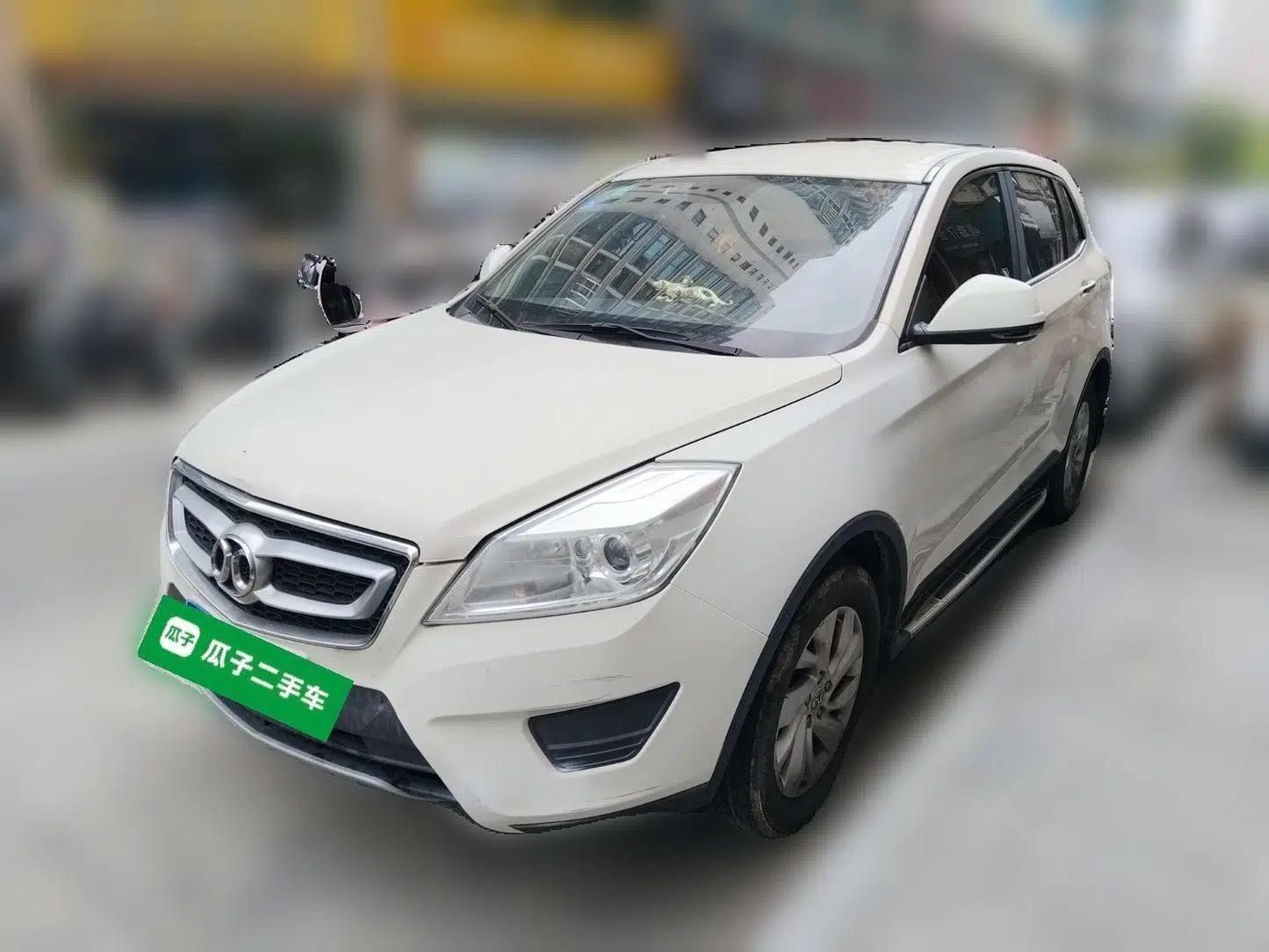 BAIC Senova X65 2015 2.0T manual Comfort trim level — миниатюра 1