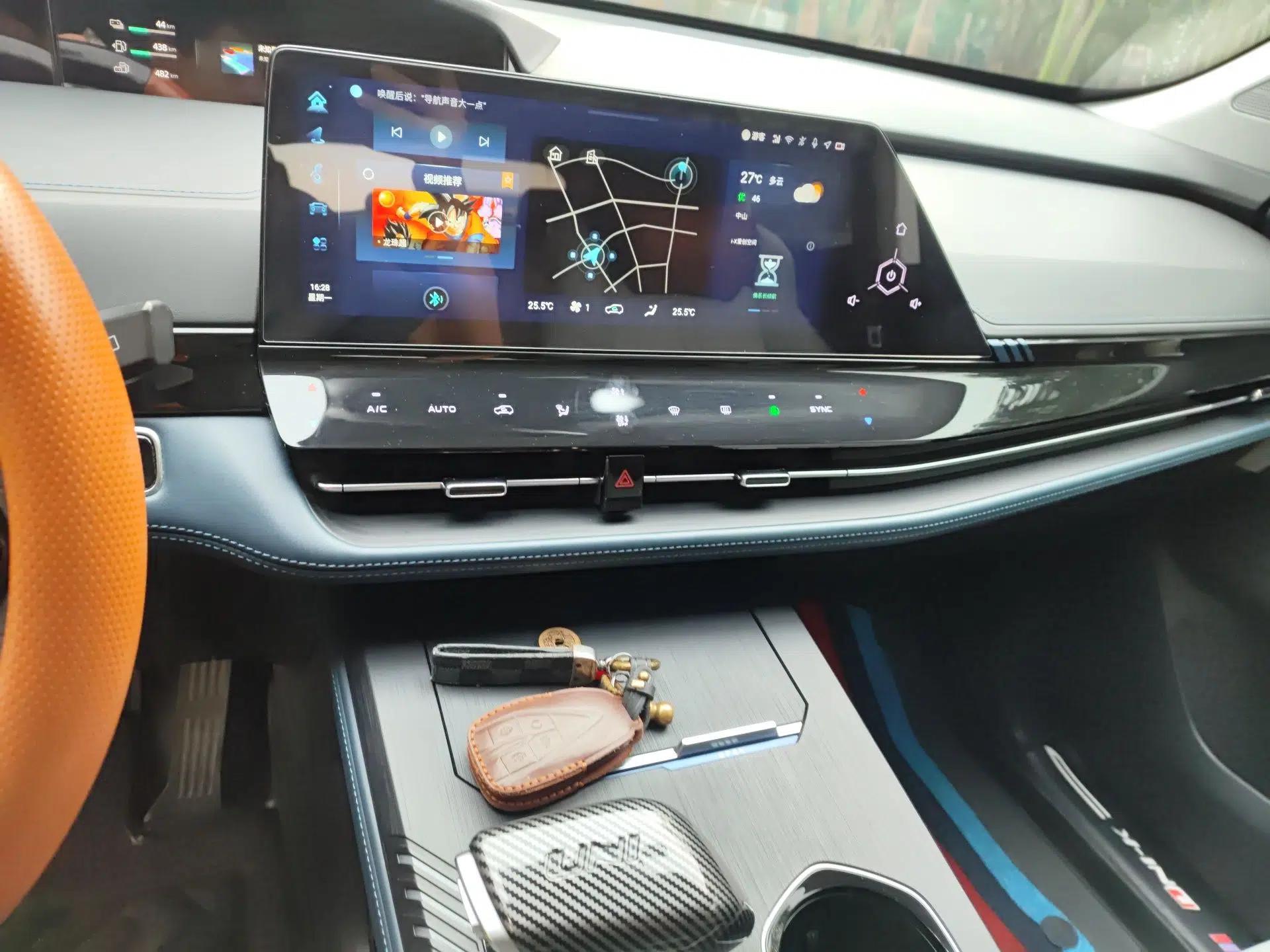CHANGAN UNI-K iDD 2022 Blue Whale iDD 130km 1.5T Excellence Model — миниатюра 14