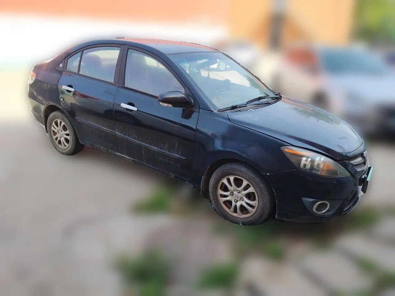 CHANGAN Alsvin 2012 Sedan 1.5L Manual Luxury Model — миниатюра 3