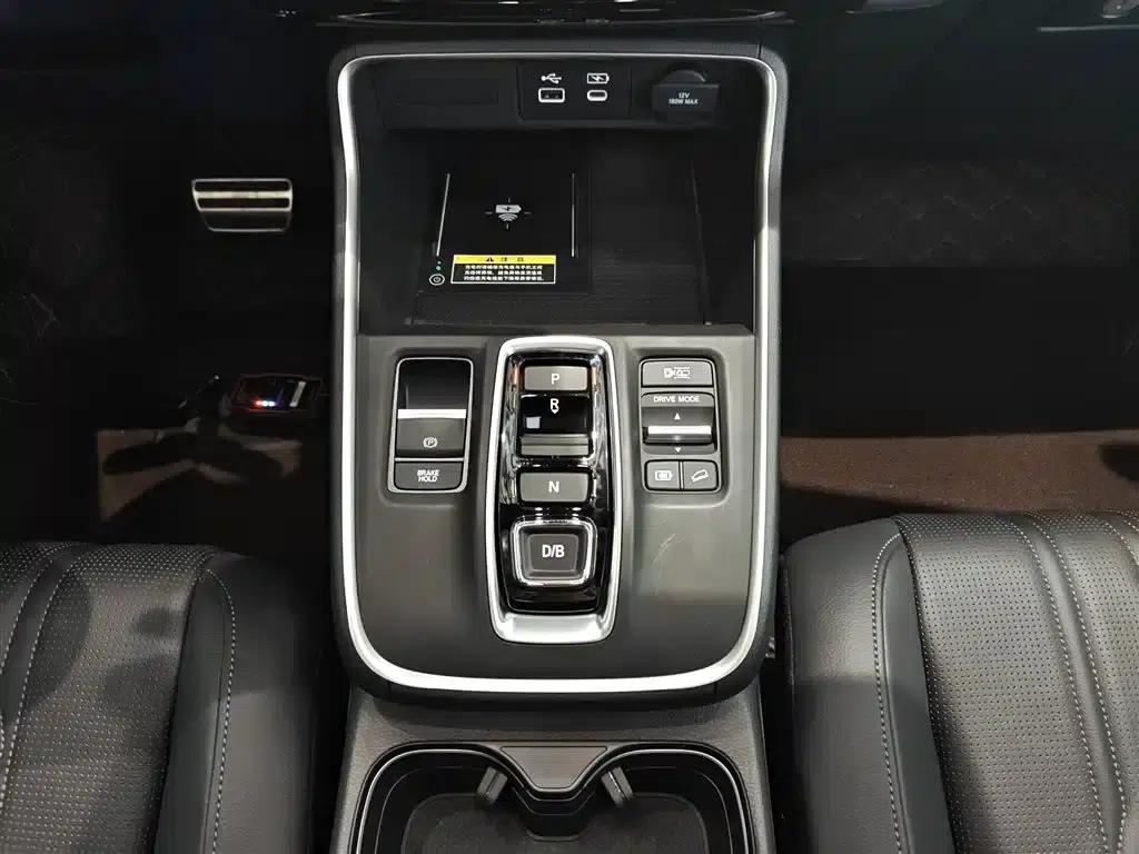 2023 Honda CR-V e:PHEV Supreme Edition — миниатюра 10