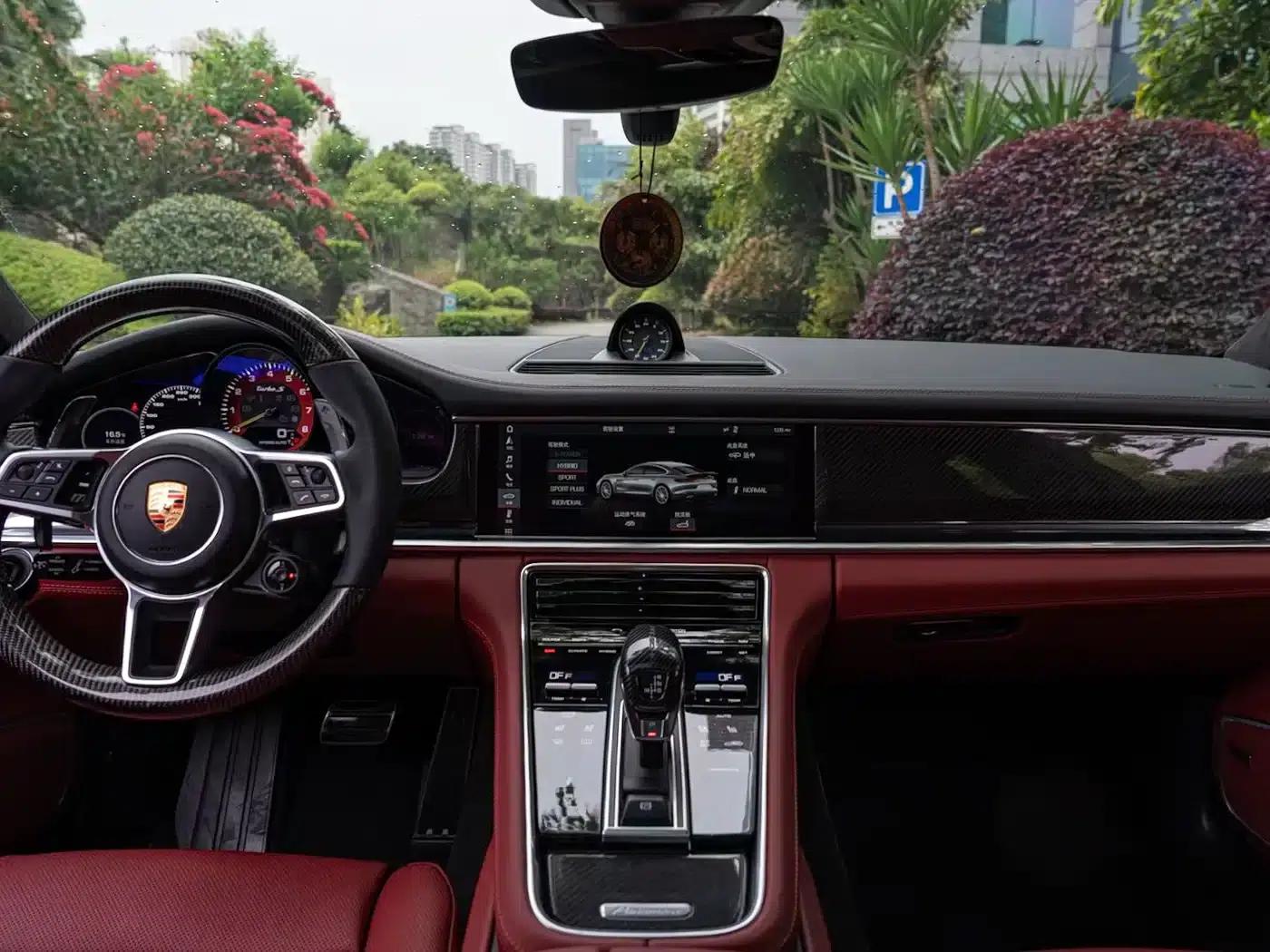 2017 Panamera 4 E-Hybrid Executive Long Wheelbase 2.9T — миниатюра 5
