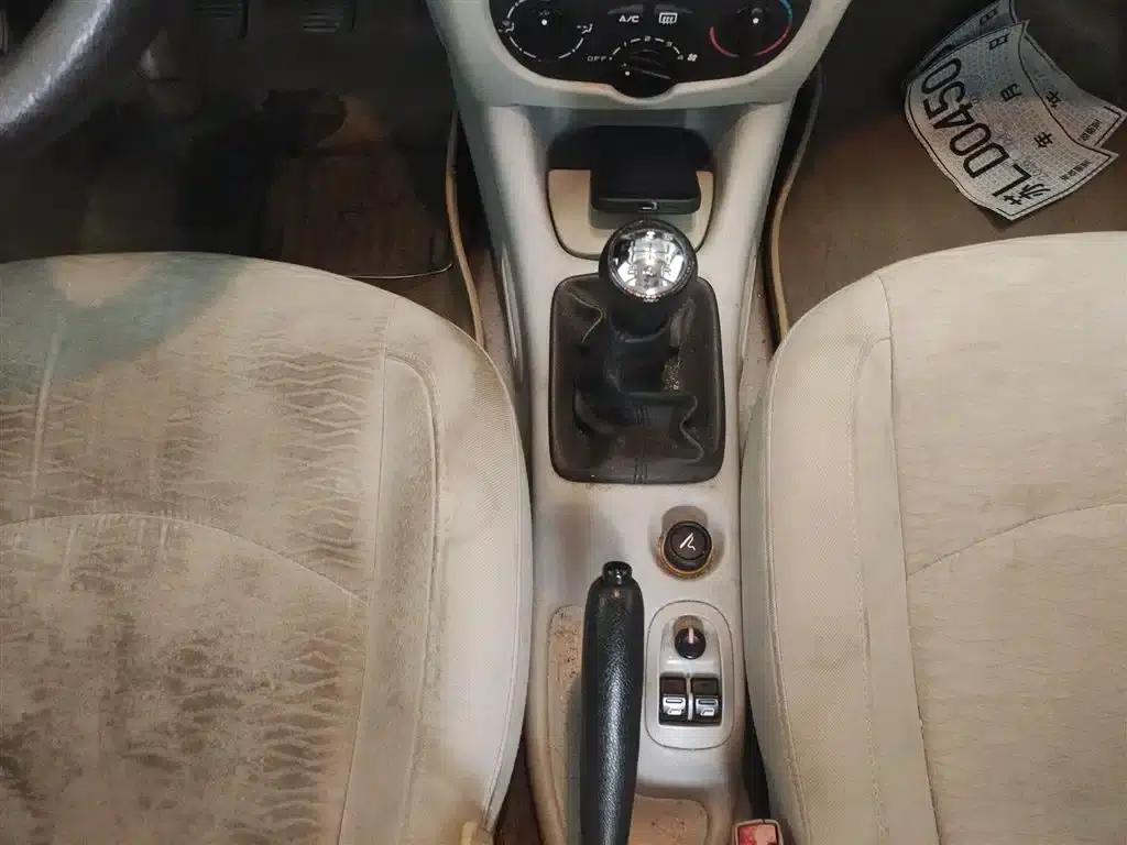 Peugeot 207 2011 Hatchback 1.4L Manual Comfort Edition — миниатюра 14