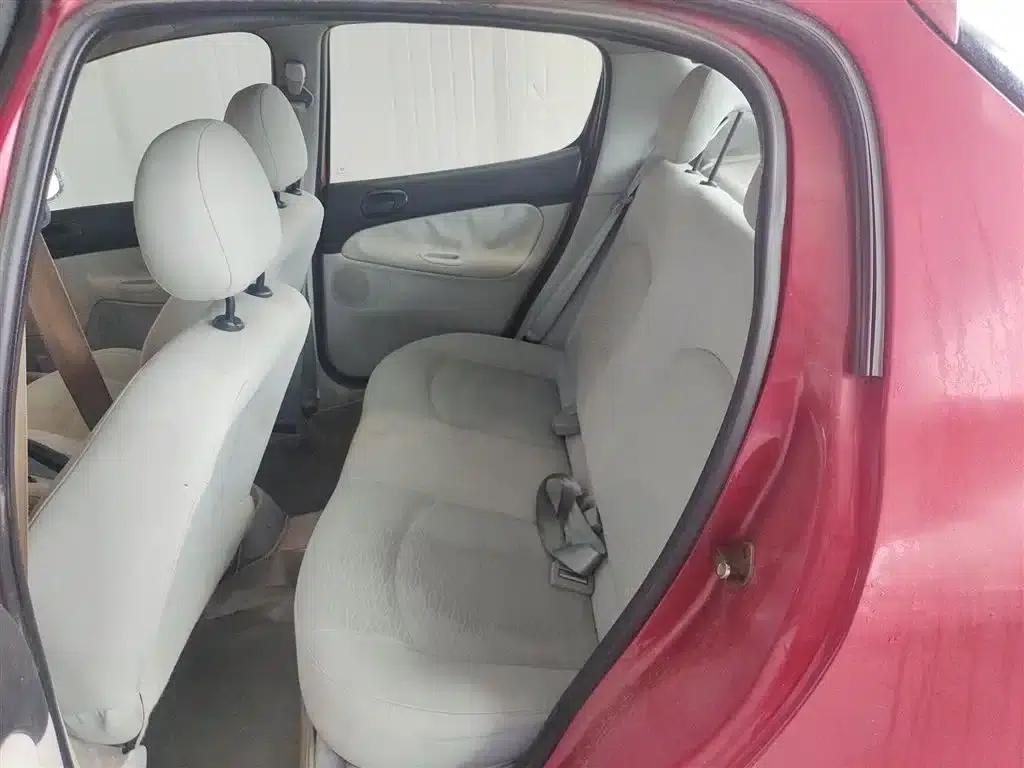 Peugeot 207 2011 Hatchback 1.4L Manual Comfort Edition — миниатюра 17
