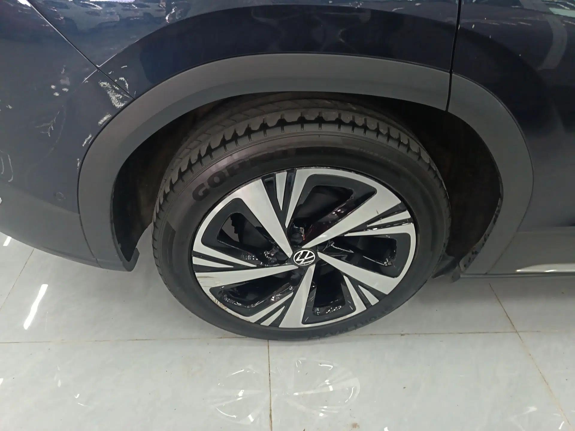Volkswagen ID.6 CROZZ 2022 Long-Range PRO Edition — миниатюра 10