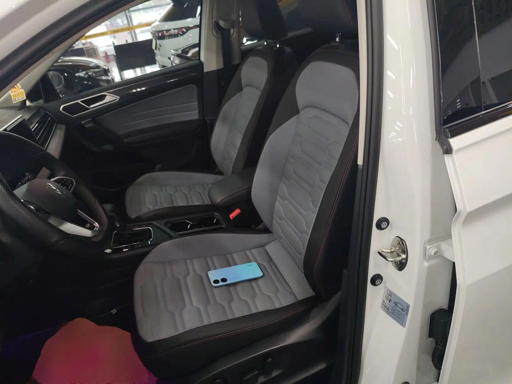 Volkswagen Tiguan X 2023 Revised Version 330TSI Two-Wheel-Drive Flagship Edition — миниатюра 18