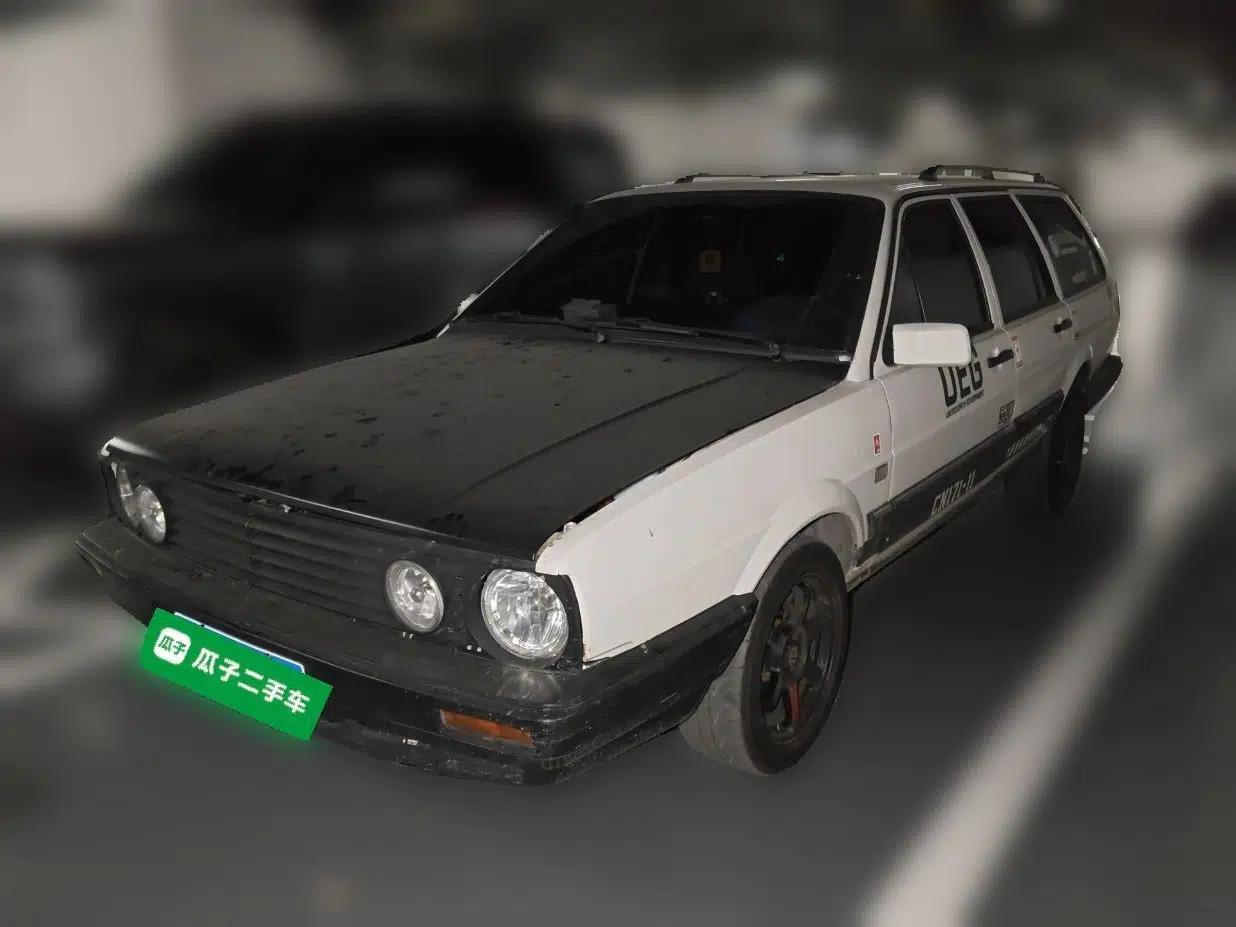 Volkswagen Santana Classic 2006 1.8L Touring Deluxe Model — миниатюра 1