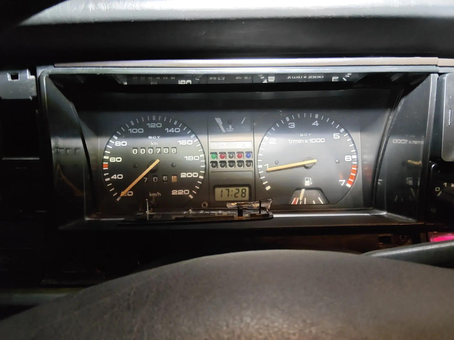 Volkswagen Santana Classic 2006 1.8L Touring Deluxe Model — миниатюра 12