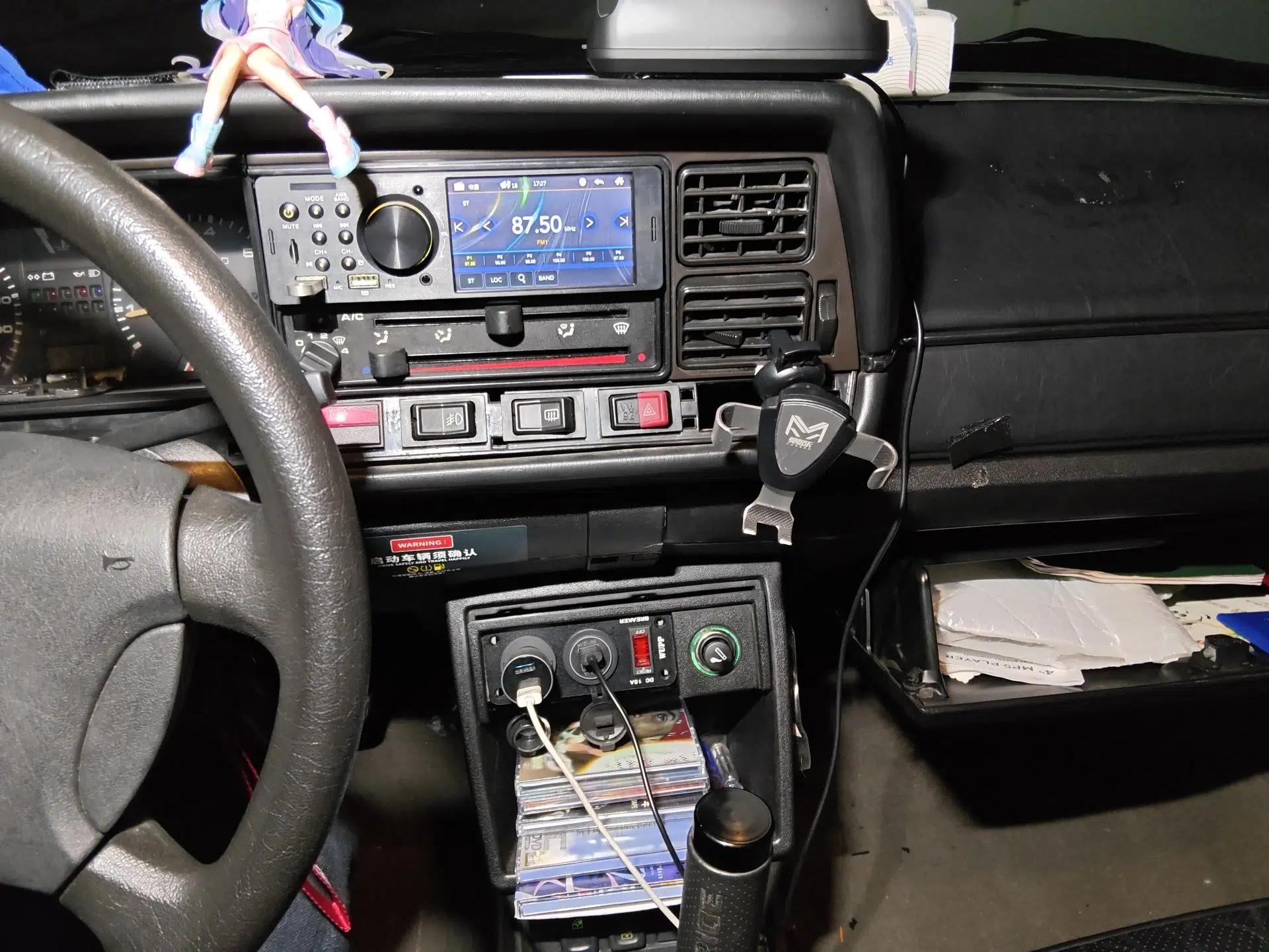 Volkswagen Santana Classic 2006 1.8L Touring Deluxe Model — миниатюра 14
