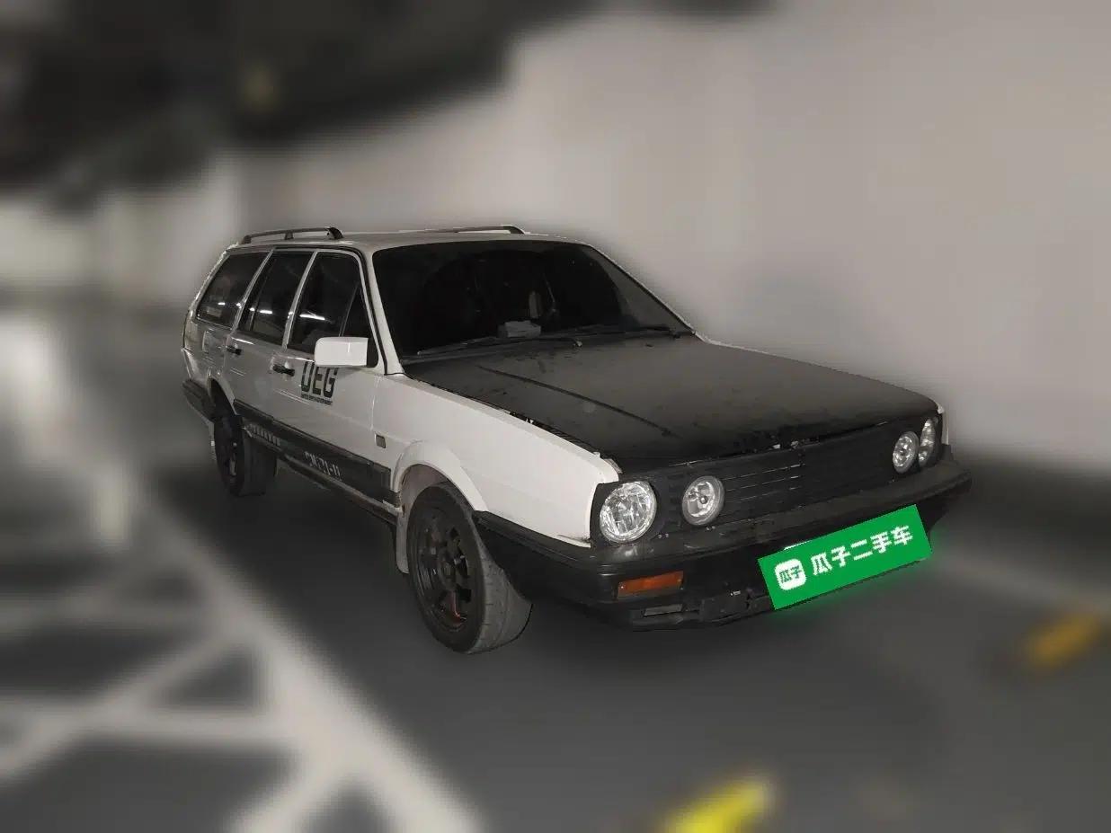 Volkswagen Santana Classic 2006 1.8L Touring Deluxe Model — миниатюра 3