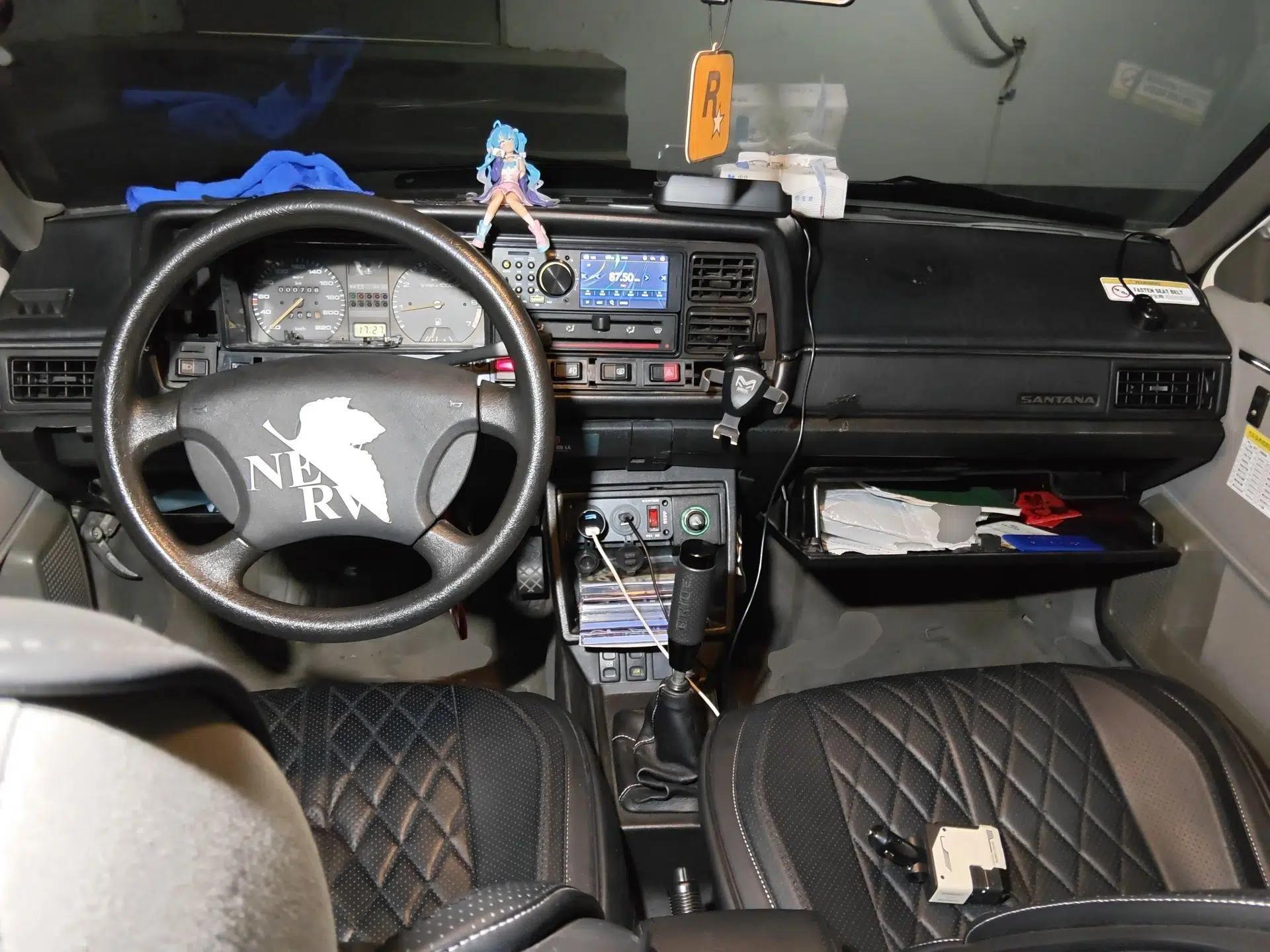 Volkswagen Santana Classic 2006 1.8L Touring Deluxe Model — миниатюра 10