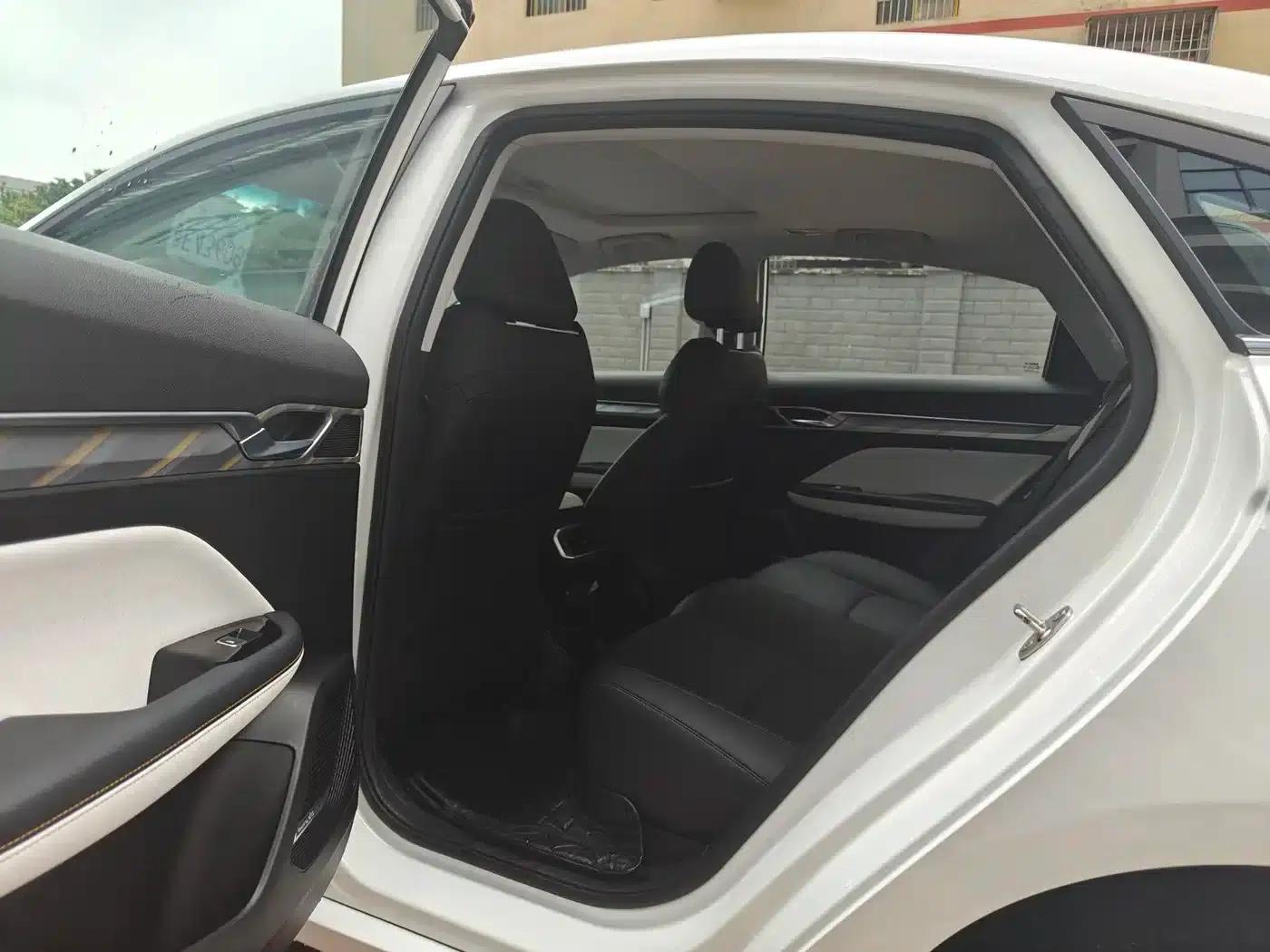 Geely Emgrand L 2022 1.4T CVT Flagship Edition — миниатюра 13