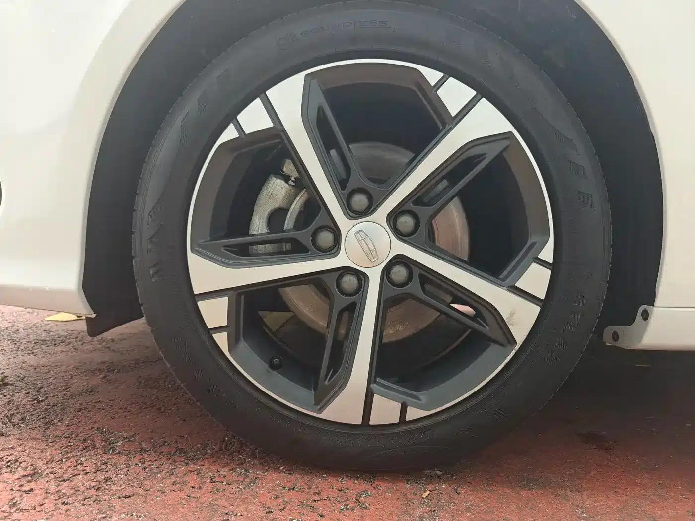 Geely Emgrand L 2022 1.4T CVT Flagship Edition — миниатюра 16