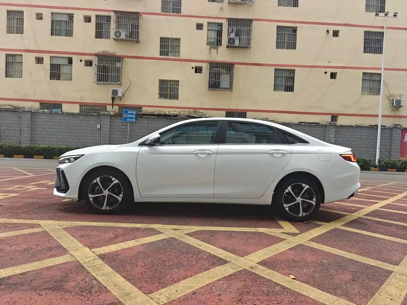 Geely Emgrand L 2022 1.4T CVT Flagship Edition — миниатюра 20