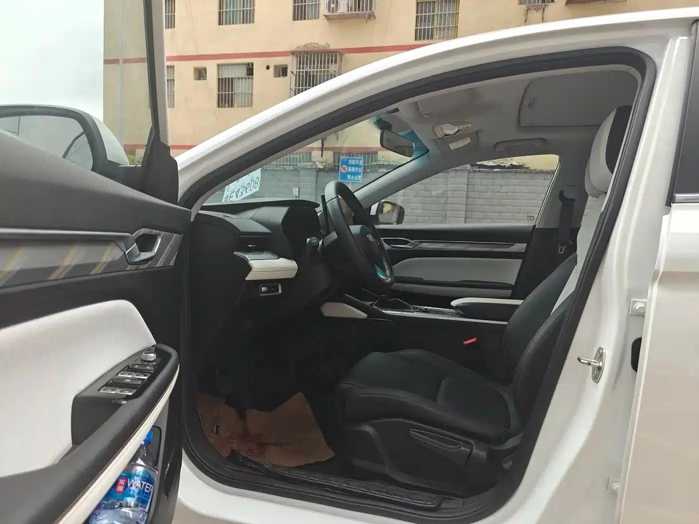 Geely Emgrand L 2022 1.4T CVT Flagship Edition — миниатюра 5