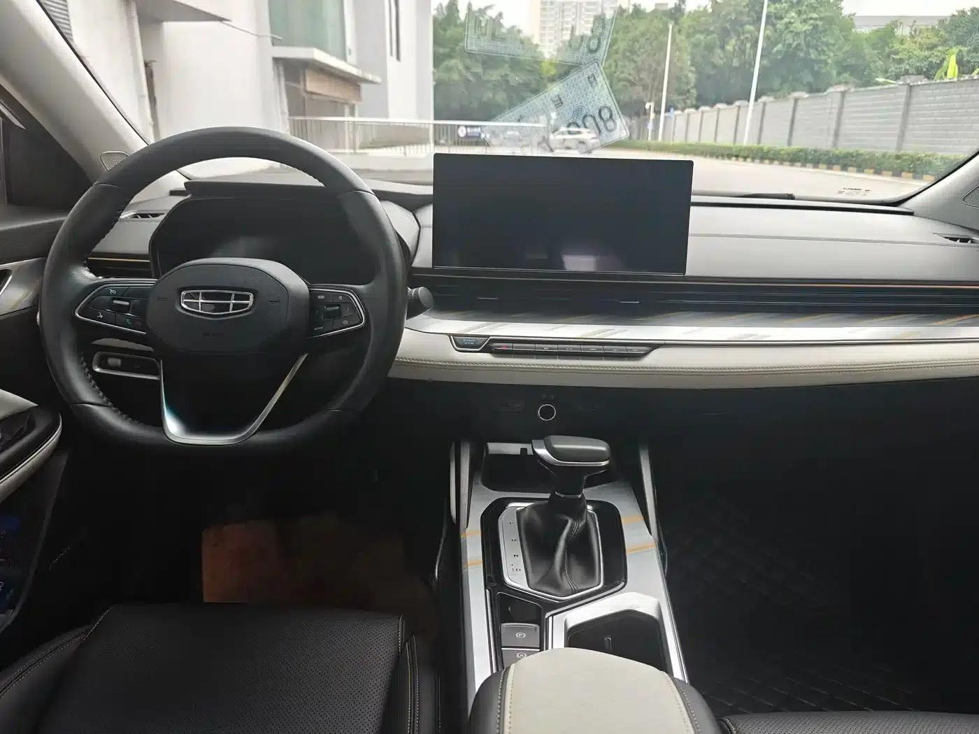 Geely Emgrand L 2022 1.4T CVT Flagship Edition — миниатюра 9