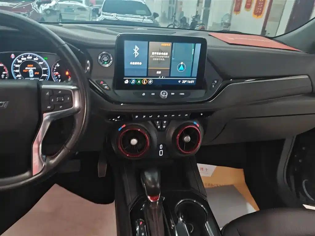 2022 Chevrolet Blazer Mild Hybrid 650T RS AWD 5-Seat Rugged Edition — миниатюра 13