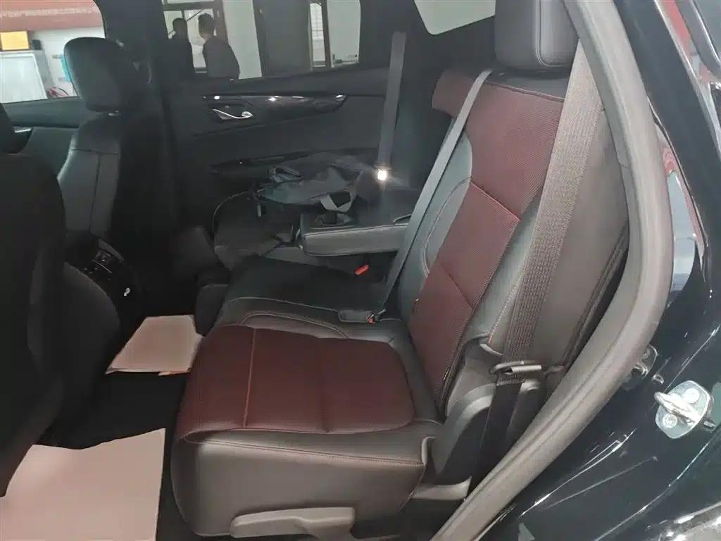 2022 Chevrolet Blazer Mild Hybrid 650T RS AWD 5-Seat Rugged Edition — миниатюра 17