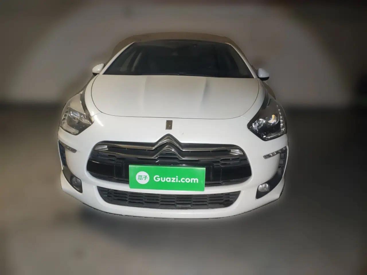 DS 5 2014 1.6T Luxury Edition THP160 — миниатюра 2