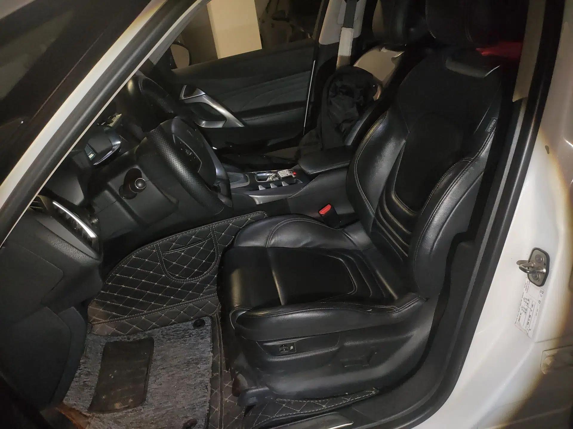 DS 5 2014 1.6T Luxury Edition THP160 — миниатюра 16