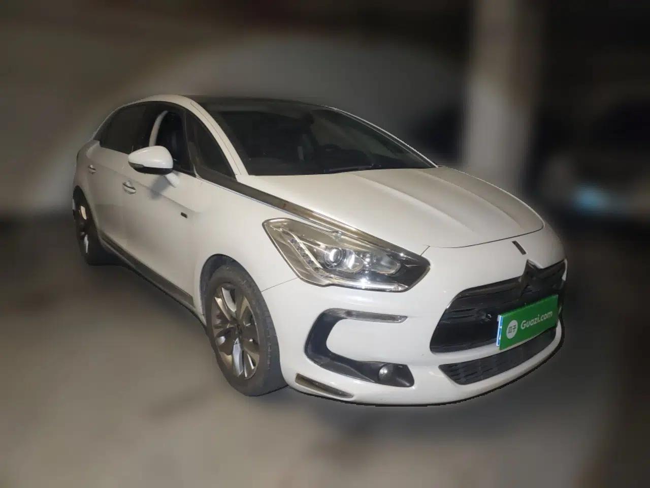 DS 5 2014 1.6T Luxury Edition THP160 — миниатюра 3