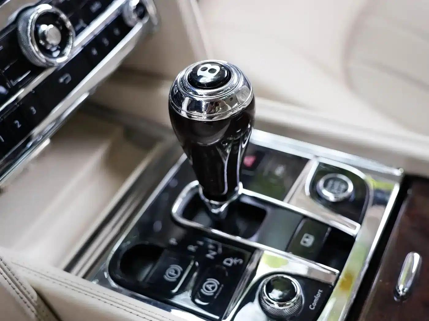 2013 Mulsanne 6.8T Mulliner Special Edition — миниатюра 13
