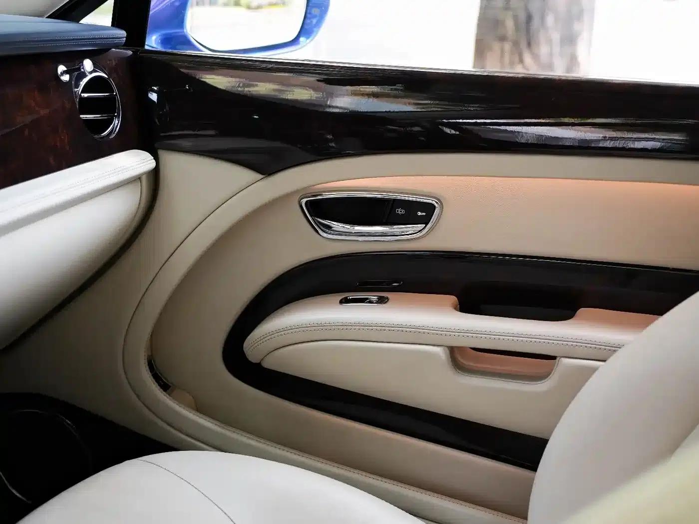 2013 Mulsanne 6.8T Mulliner Special Edition — миниатюра 16
